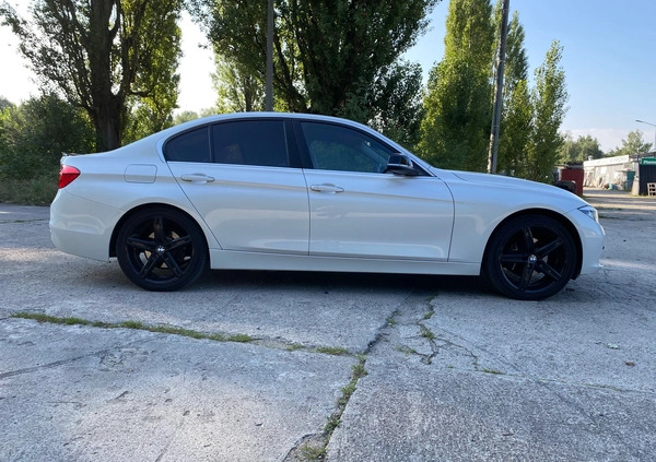 BMW Seria 3 cena 69999 przebieg: 186000, rok produkcji 2017 z Pleszew małe 67